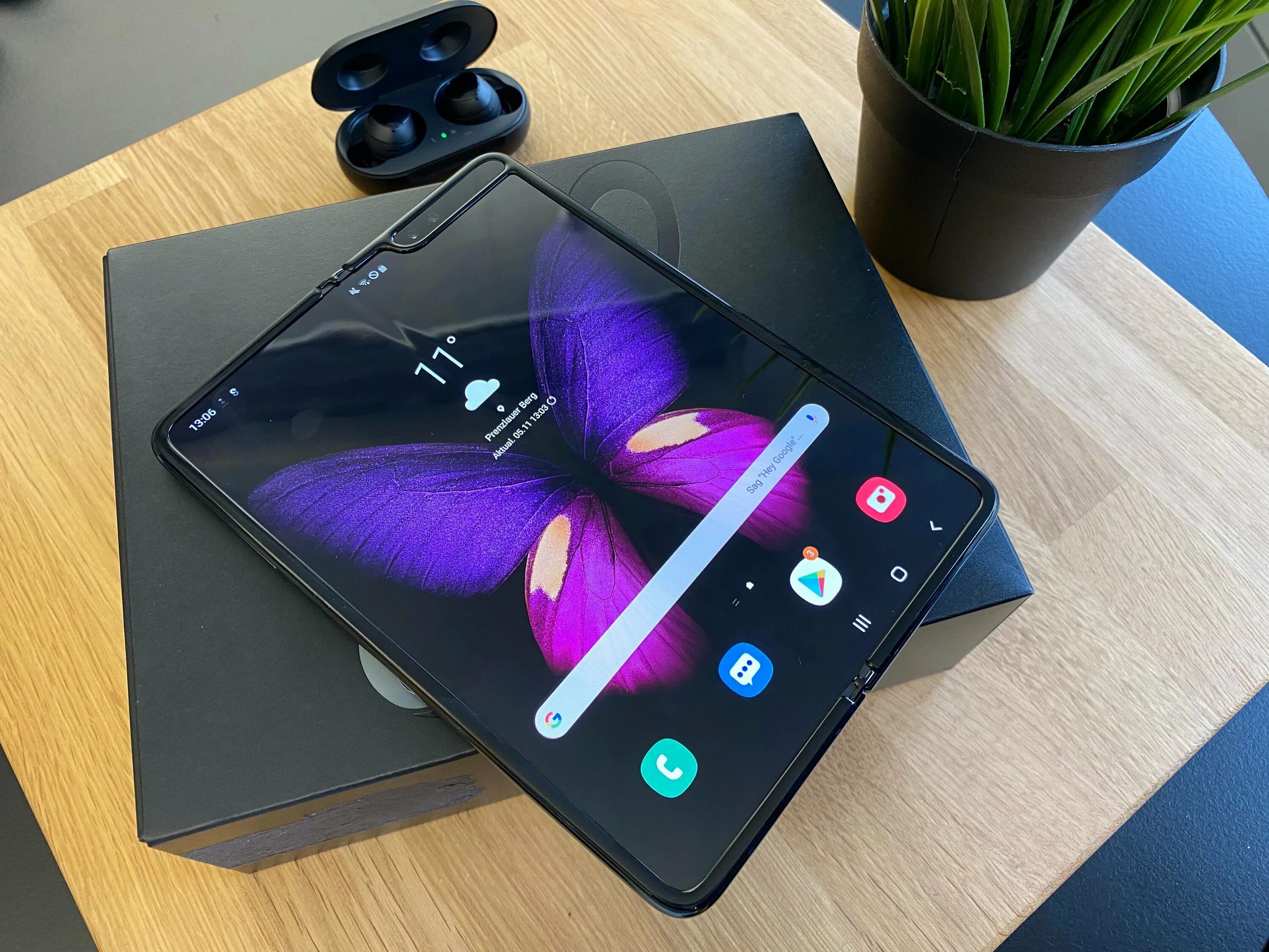 Samsung Galaxy Fold 5g. Samsung Galaxy Fold 5. Samsung Galaxy z Fold 5g. Samsung Galaxy z Fold 5. Зет фолд 3 цена