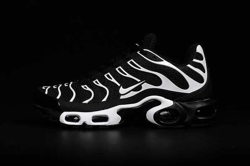 Nike air max plus black metallic silver. Nike air max tn plus 2020. Кроссовки nike air max tn plus 3turquoise. Nike air max tn plus drift black. Nike air max plus white black.