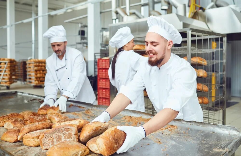 Свежий хлеб работа. Московский коломенский хлебокомбинат. бкк коломенский коледино. коледино хлебозавод. коломенский хлебозавод.