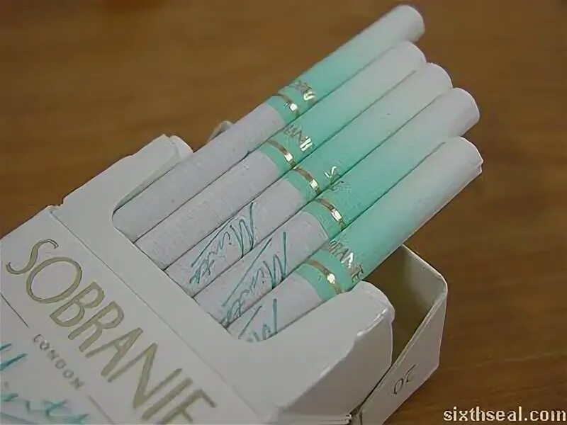 Сигареты с кнопкой мята. Сигареты sobranie aquamarine. мальборо сигареты ментоловые. сигареты собрание с ментолом. сигареты с мятным фильтром.