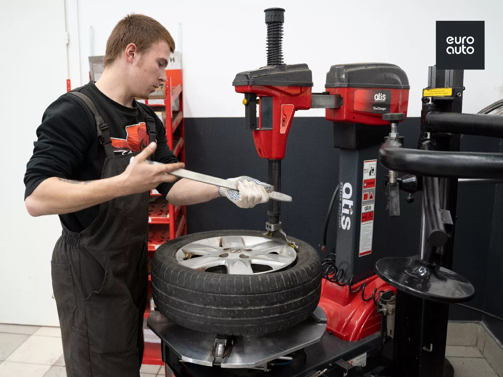 холмистая 56 б воронеж. работа автослесарем в воронеже. механик сто 13 лет. сто механик геленджик. автомеханик воронеж магазин космонавтов.