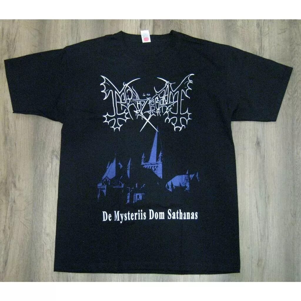 De mysteriis dom. Mayhem обложка de mysteriis. mayhem de mysteriis dom sathanas обложка. mayhem de mysteriis dom sathanas 1994. mayhem футболка de mysteriis dom.