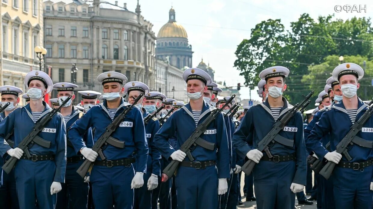 Какой будет май в санкт петербурге. Репетиция парада Победы 2022 в СПБ. Парад 9 мая в Санкт-Петербурге. Парад 9 мая Петербург. Парад в Питере на 9 мая.