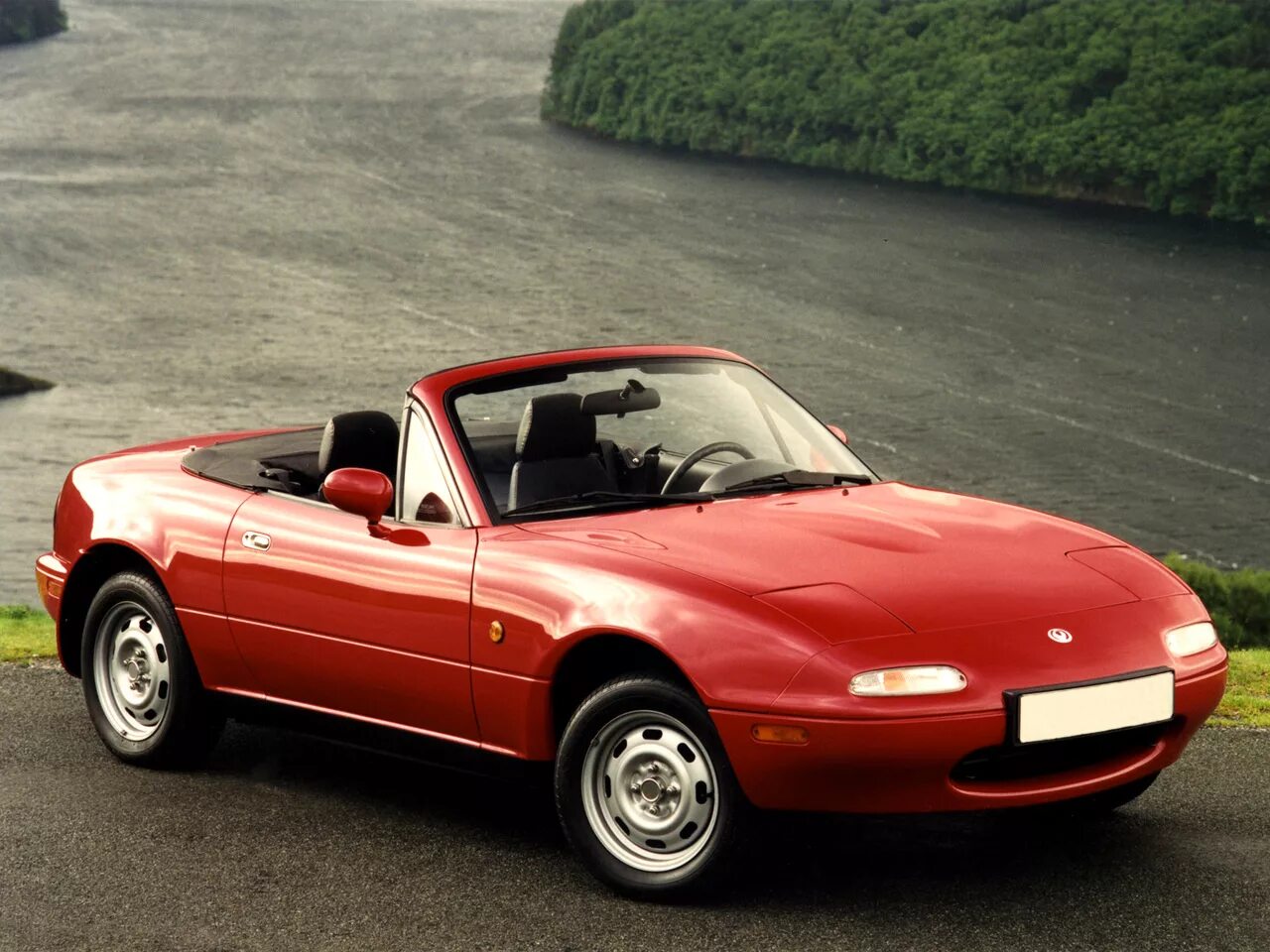Mazda 1 купить. Mazda MX-5 1989. Mazda MX-5 Miata 1989. Mazda MX 5 1 поколение. Mazda Miata 1989.