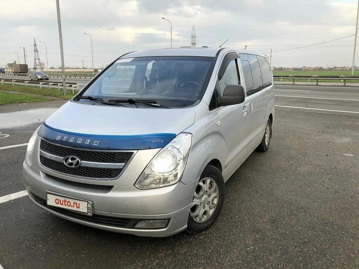 Дизельный микроавтобус hyundai. Хендай гранд старекс 2008 г. Хундай гранд старекс 2008. Хендай старекс 2008г. Хендай гранд старекс 2008 г.