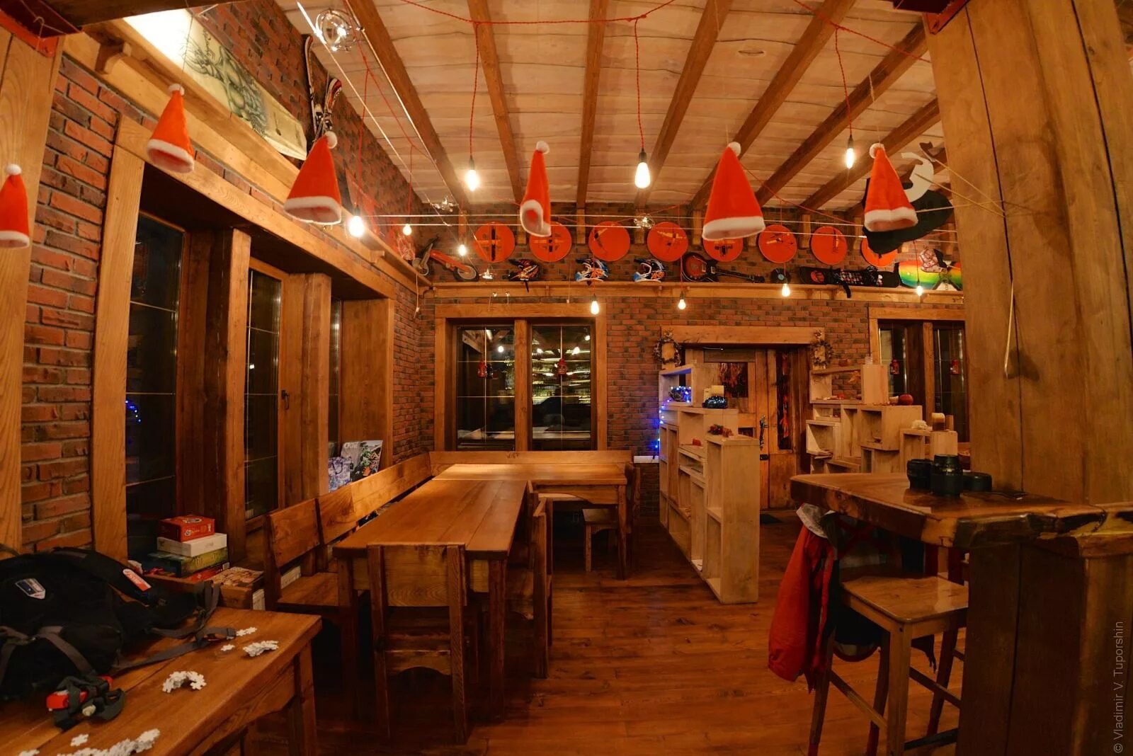 Медовеевка олд бойз паб. Олд бойз сочи медовеевка. Олд бойз сочи. Бар олд бойз красная поляна. Медовеевка красная поляна ресторан.