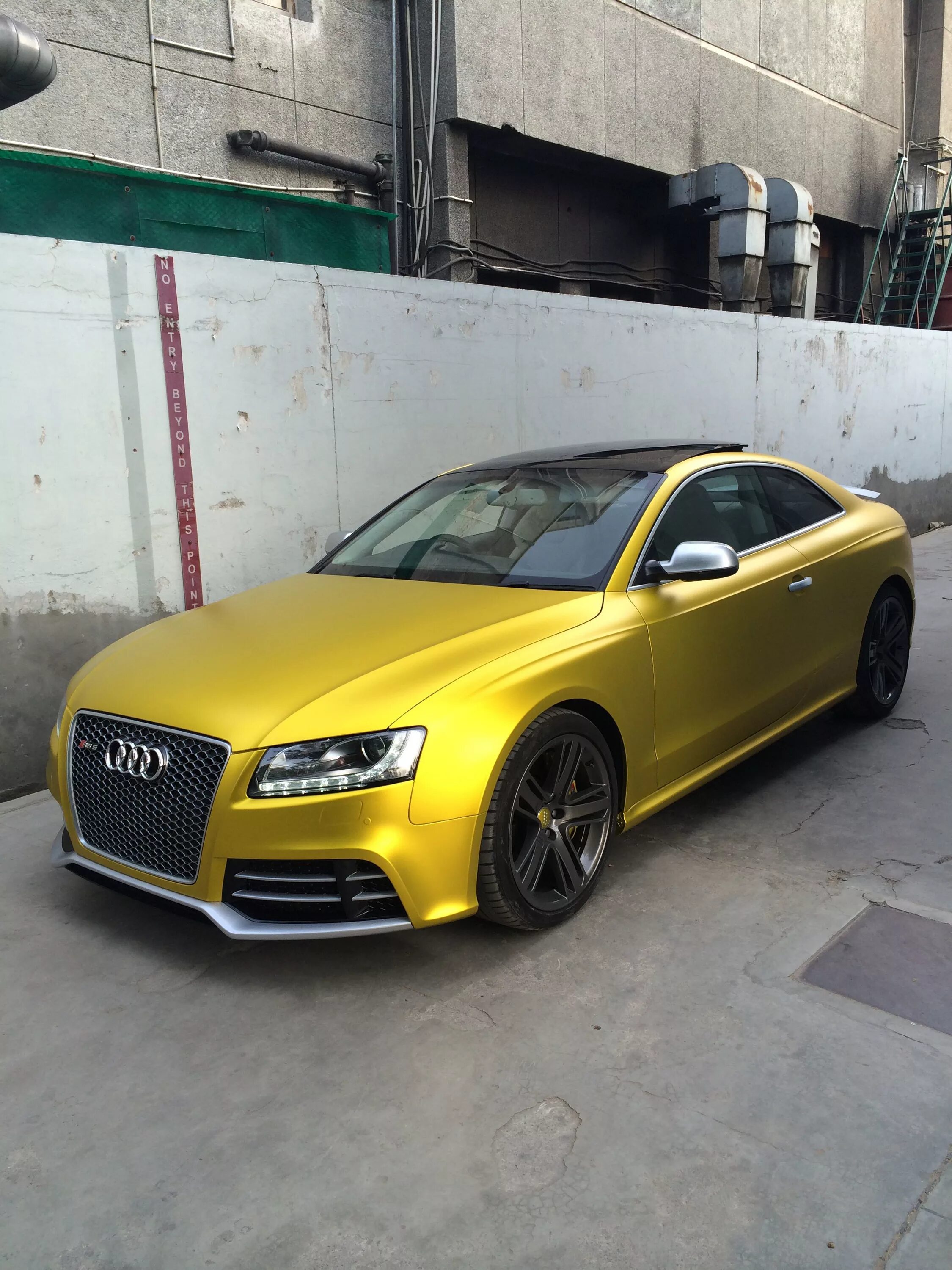 Audi a5 rs5. Audi rs5 Yellow. Audi rs5 матовая. Ауди а5 матовая.