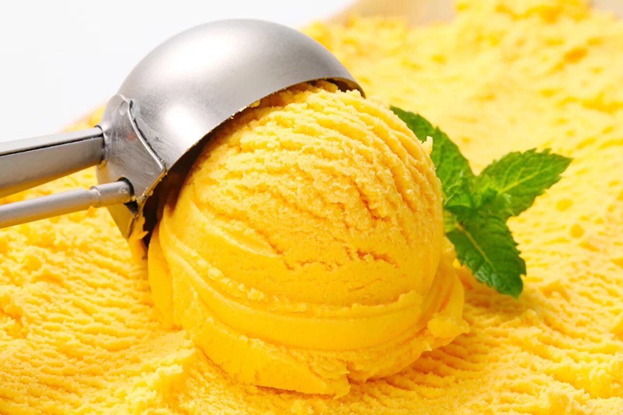 Крем шарами. Сорбет манго-маракуйя. Мороженое Еллоу. Желтые шарики мороженого. Шарик мороженое.
