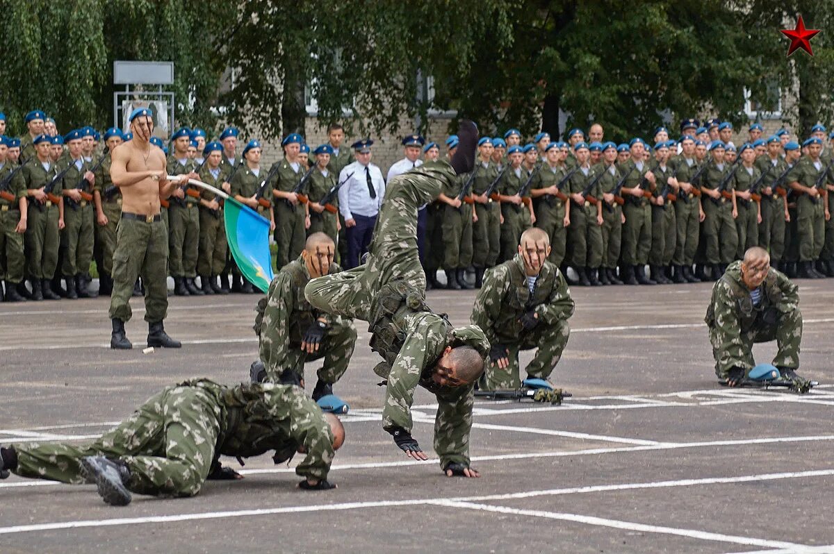 Армейская 22. Присяга Псков ВДВ 2022. Псков Военная часть ВДВ. Псков ВДВ В/Ч 42689. Присяга ВДВ.