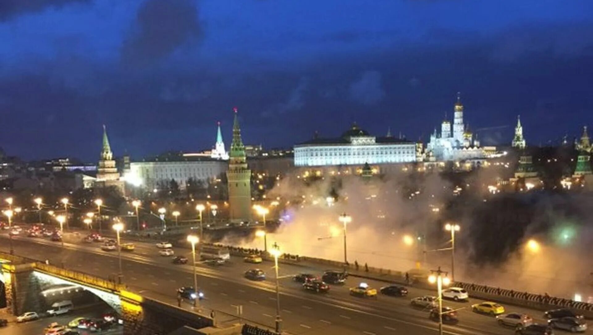 Центр Москвы. Большой каменный мост. Центр Москвы вечером. Москва вблизи. Хочу полететь в москву