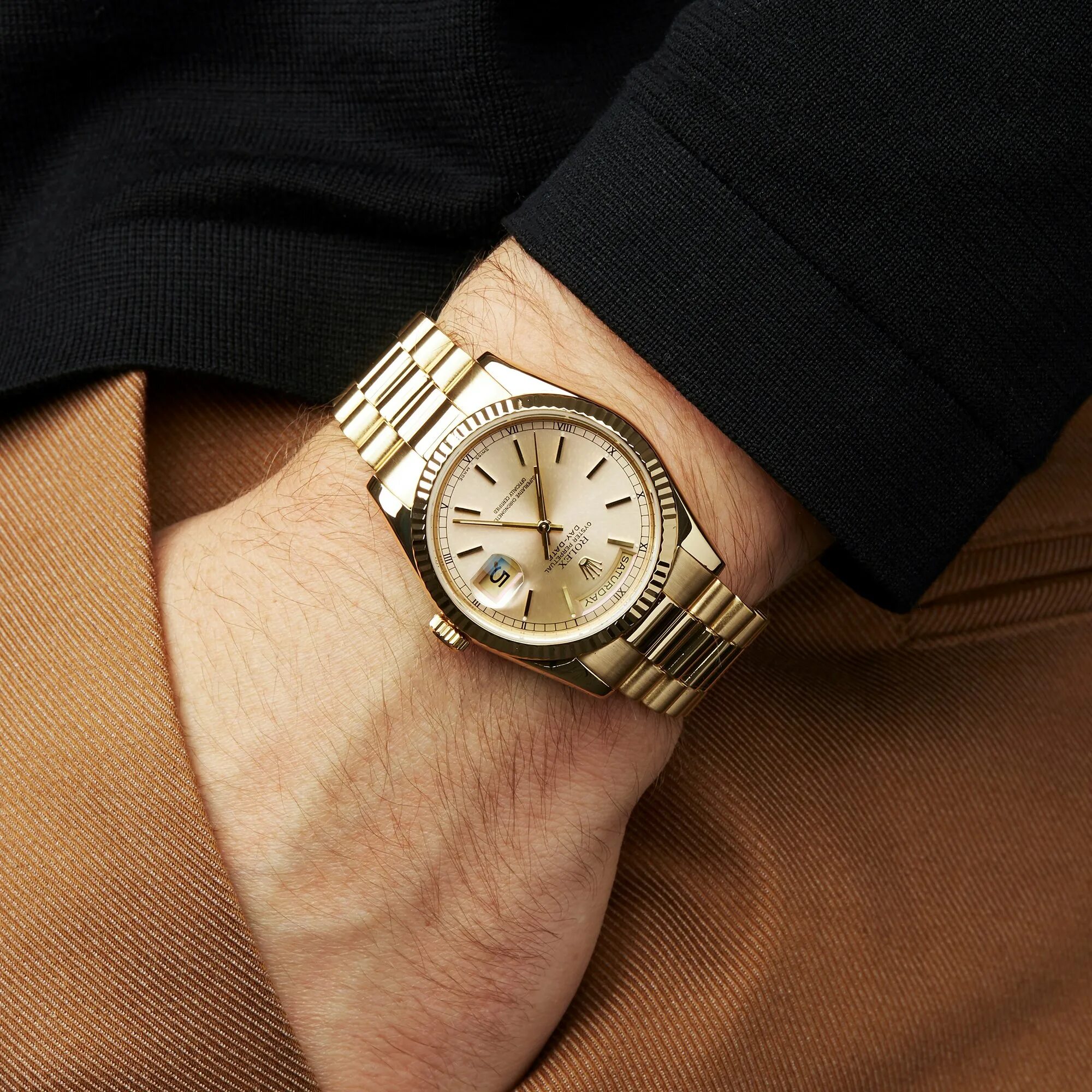 Рианна с часами ролекс. Rolex day date желтое золото. Rolex day date gold 36mm. Rolex oyster perpetual day date женские. Day date 36.