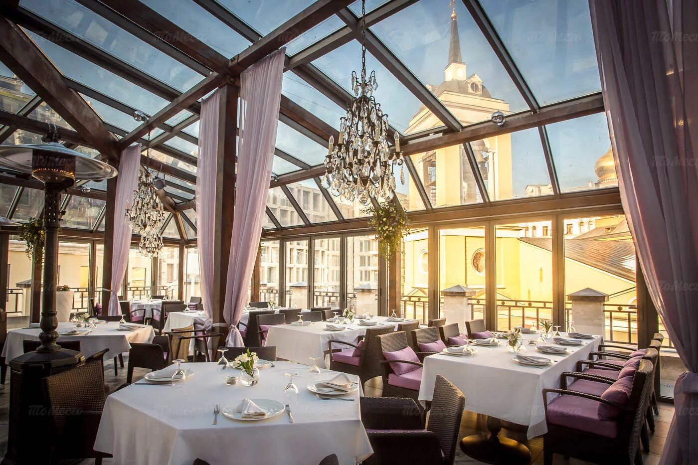 Твинс гарден. Лучшие видовые рестораны москвы. Restaurant. White rabit ресторан москва. Уайт рэббит ресторан москва.
