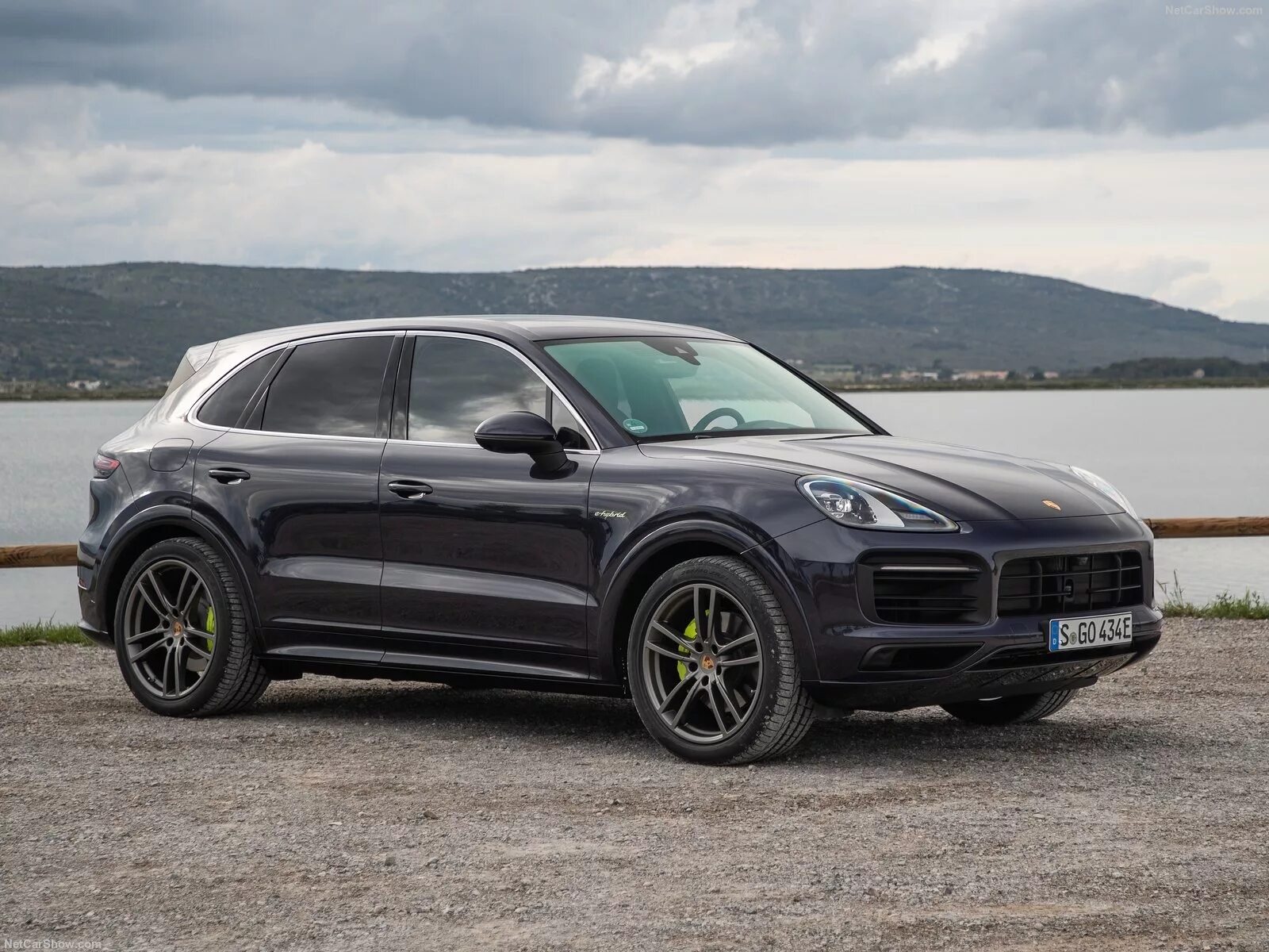 Porsche Cayenne 2019. Porsche Кайен 2019. Porsche Cayenne Hybrid. Cayenne e hybrid