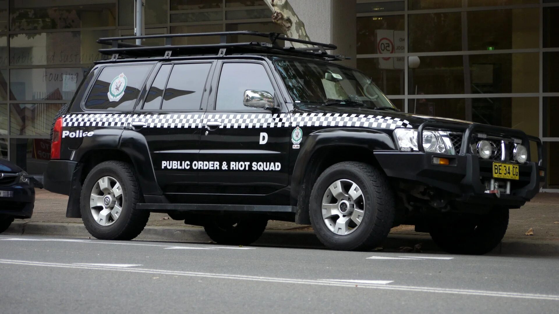 Public order. Ниссан Патрол Police. Ниссан Патрол полиция. Ниссан патруль полиция. Nissan Patrol 2011 Police.