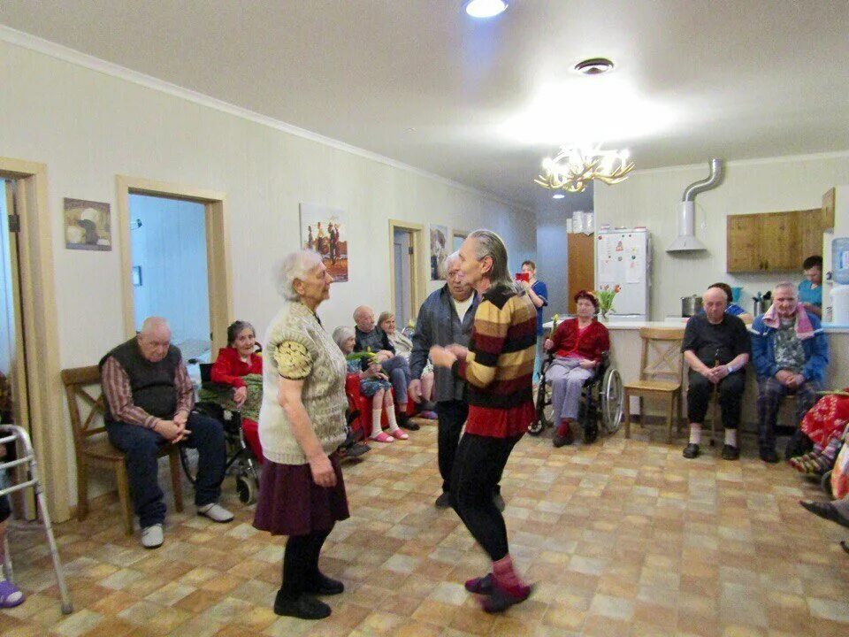 пансионат для пожилых людей ялта красное село. волонтеры в доме престарелых. дом престарелых ялта. дом престарелых в спб. дом престарелых ялта.