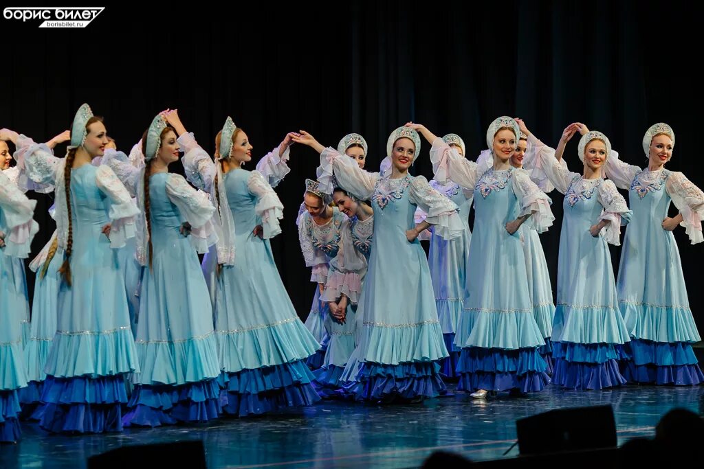 Концерт ансамбля Березка. Костюмы ансамбля Березка. Костюмы ансамбля Березка кукла. Ансамбль берёзка в Тюмени