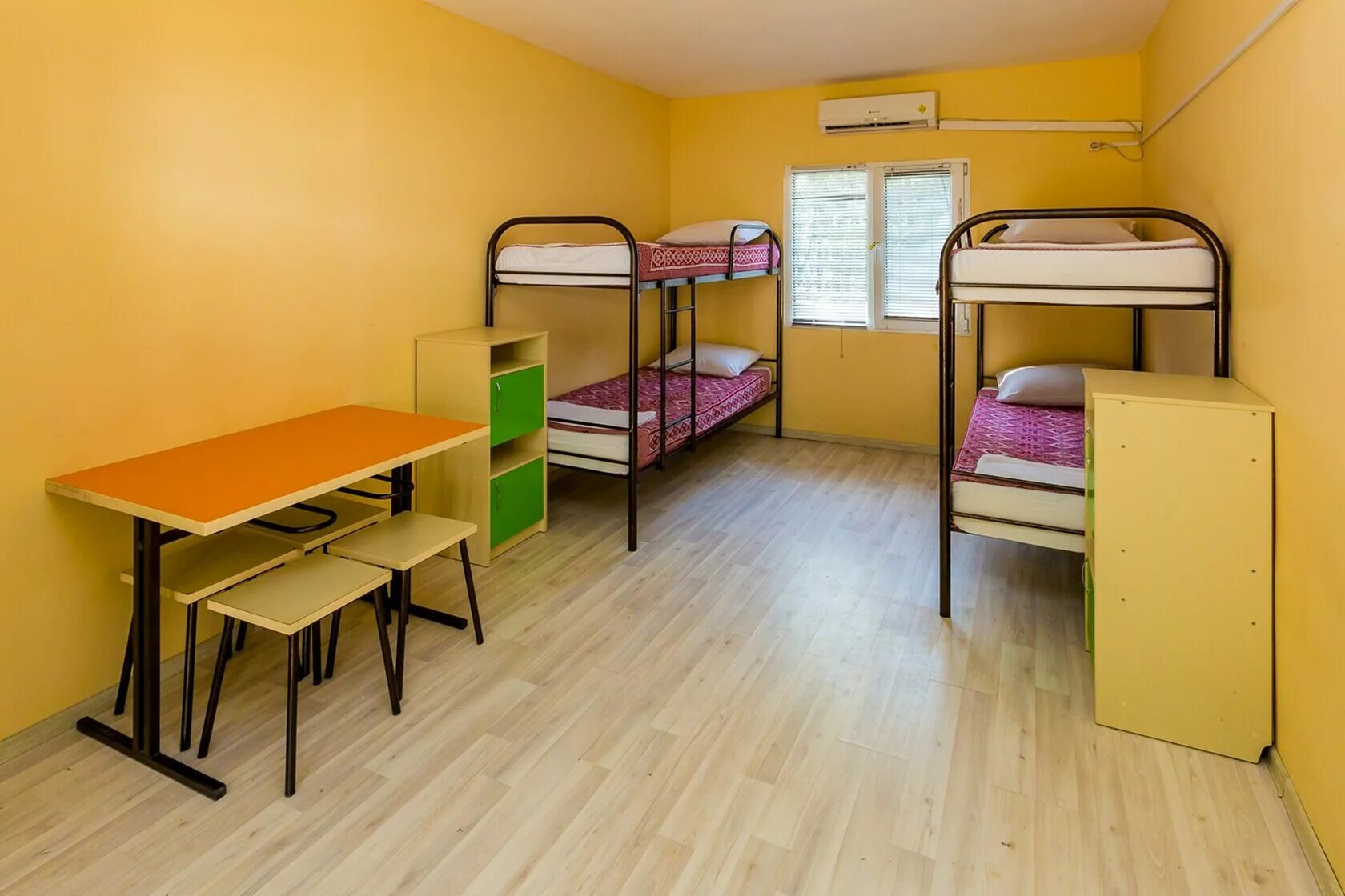 Room camp. Лагерь Орленок Туапсе Комсомольский. Орлёнок лагерь комнаты 2023. Туапсинский район лагерь Орленок. Краснодарский край Туапсе лагерь Орленок.