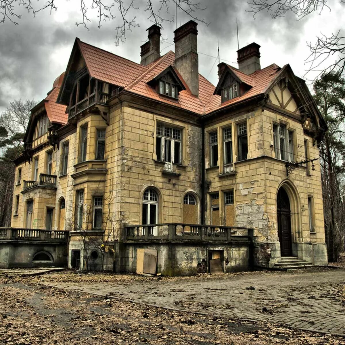 Заброшенный особняк Manor House. Заброшенный особняк Manor House зимой. Заброшенный особняк Северная Дакота. О чем мечтал старый дом