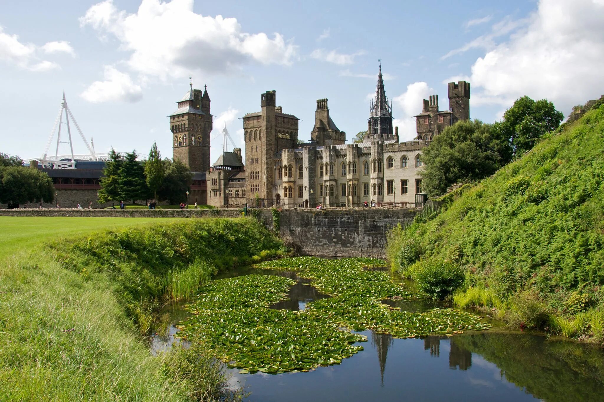 Королевство уэльс. Кафедральный собор сент-дейвидса. Карта соединенного королевства британии. Норманнский замок кайрфилли. Англия шотландия уэльс и северная ирландия.