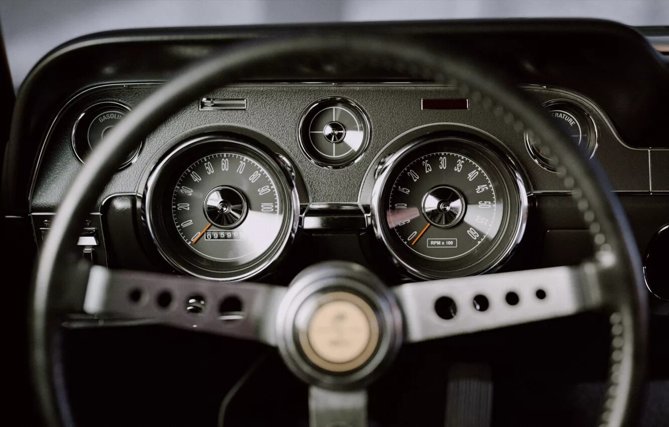 Звук торпеда. Руль Форд Мустанг 1967. Приборная Форд Мустанг. Форд Мустанг 1967 приборная панель. Ford Mustang 1969 приборная панель.