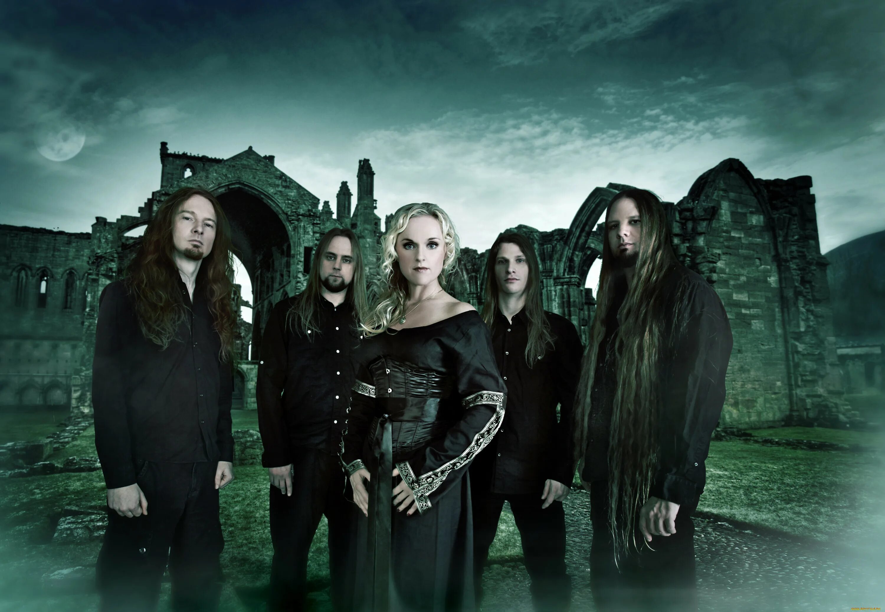 Группа лист слушать. Группа leaves’ Eyes 2019. Liv Kristine. Leaves' Eyes - Symphonies of the Night (2013). Leaves' Eyes - Njord (2009).