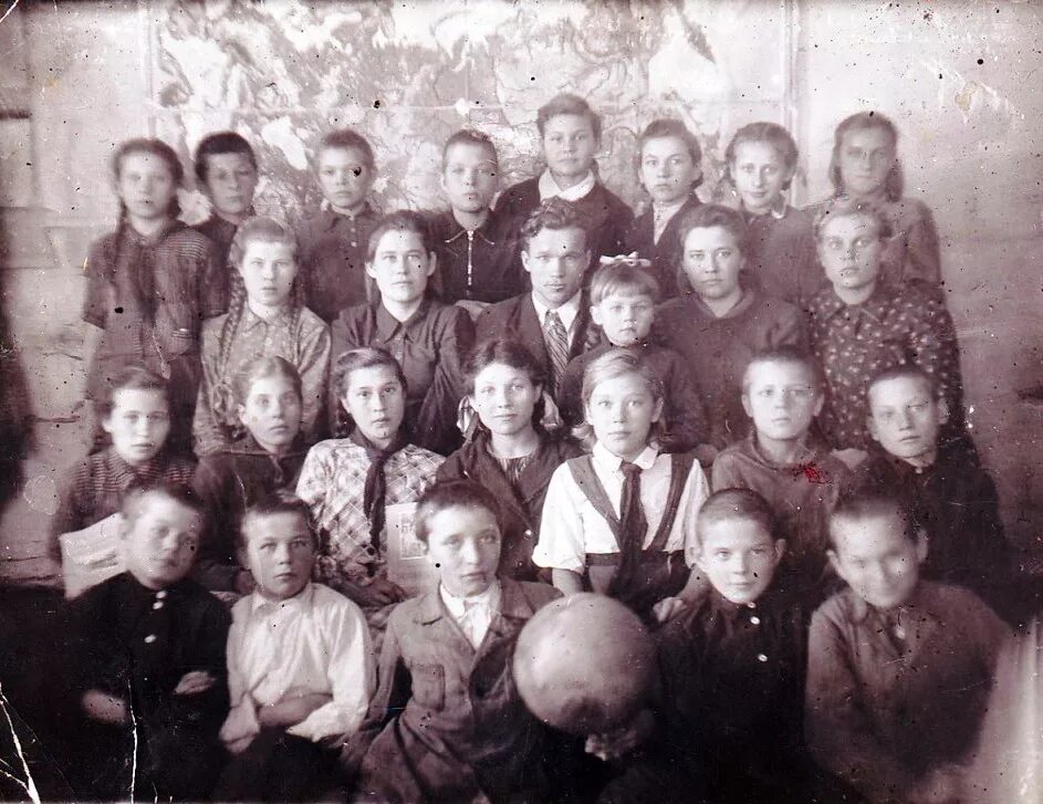 Фридрих 2 семилетняя война. Школа ты не старишься. Шипицыно школа. Школа 1935 год. Здание бичуринской семилетней школы.