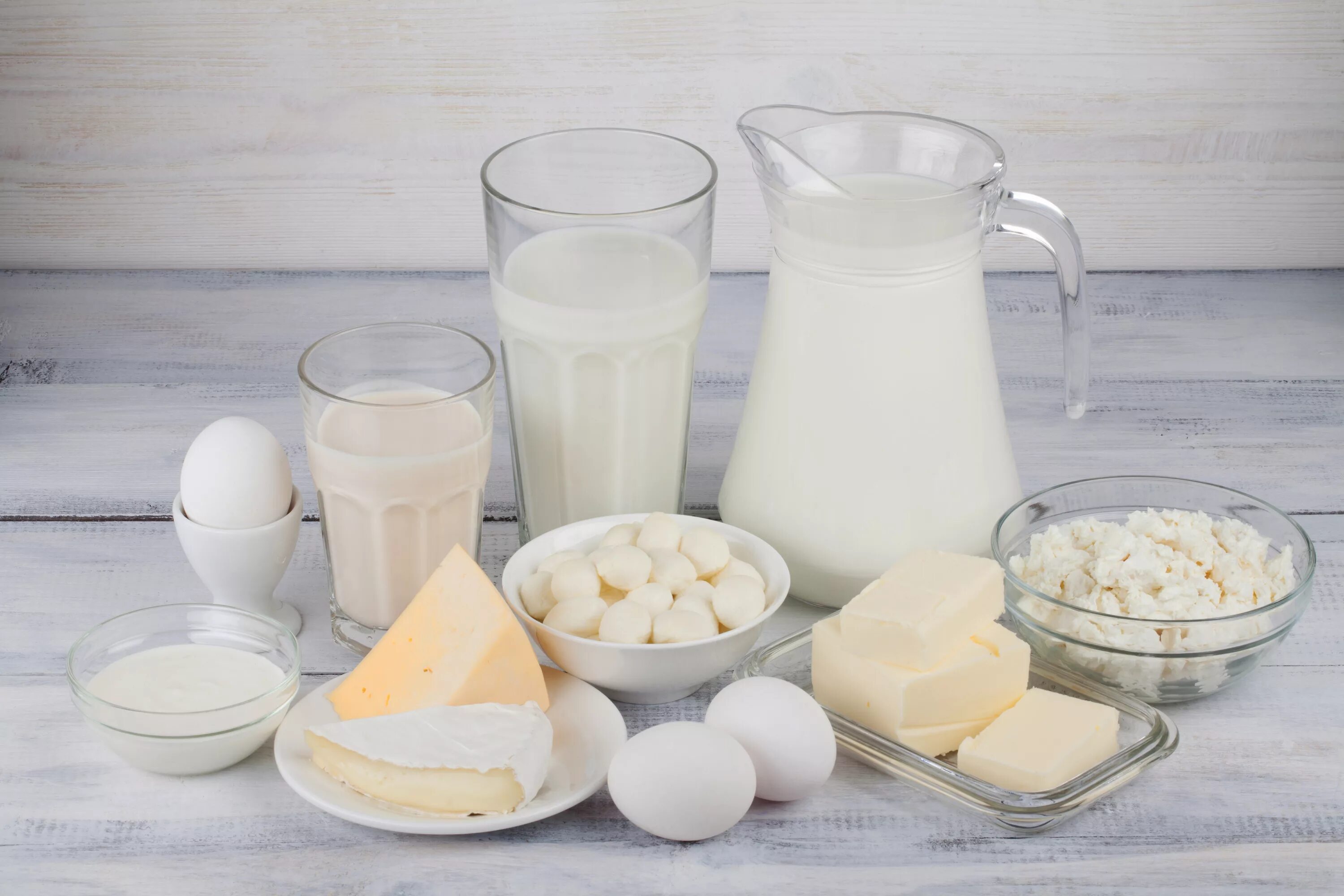 Молочные продукты. Кисломолосныепродукты. Молочный продукт. Полезные молочные продукты. Сливочное масло кефир яйца