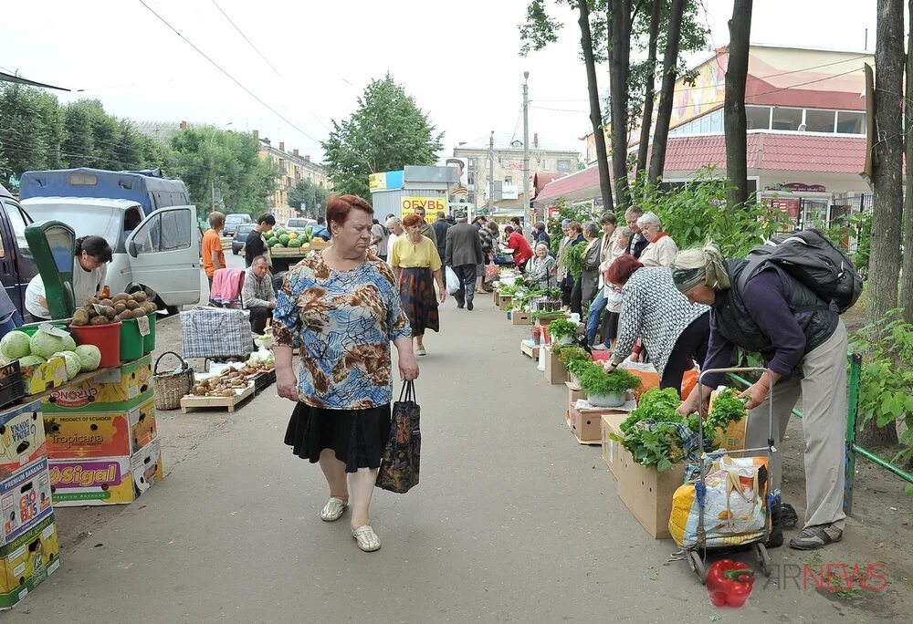 Рынок 9 мая. Белинский рынок Ярославль. Рынок на Кривова Ярославль. Базар в Лесосибирске. Улица Белинского рынок.