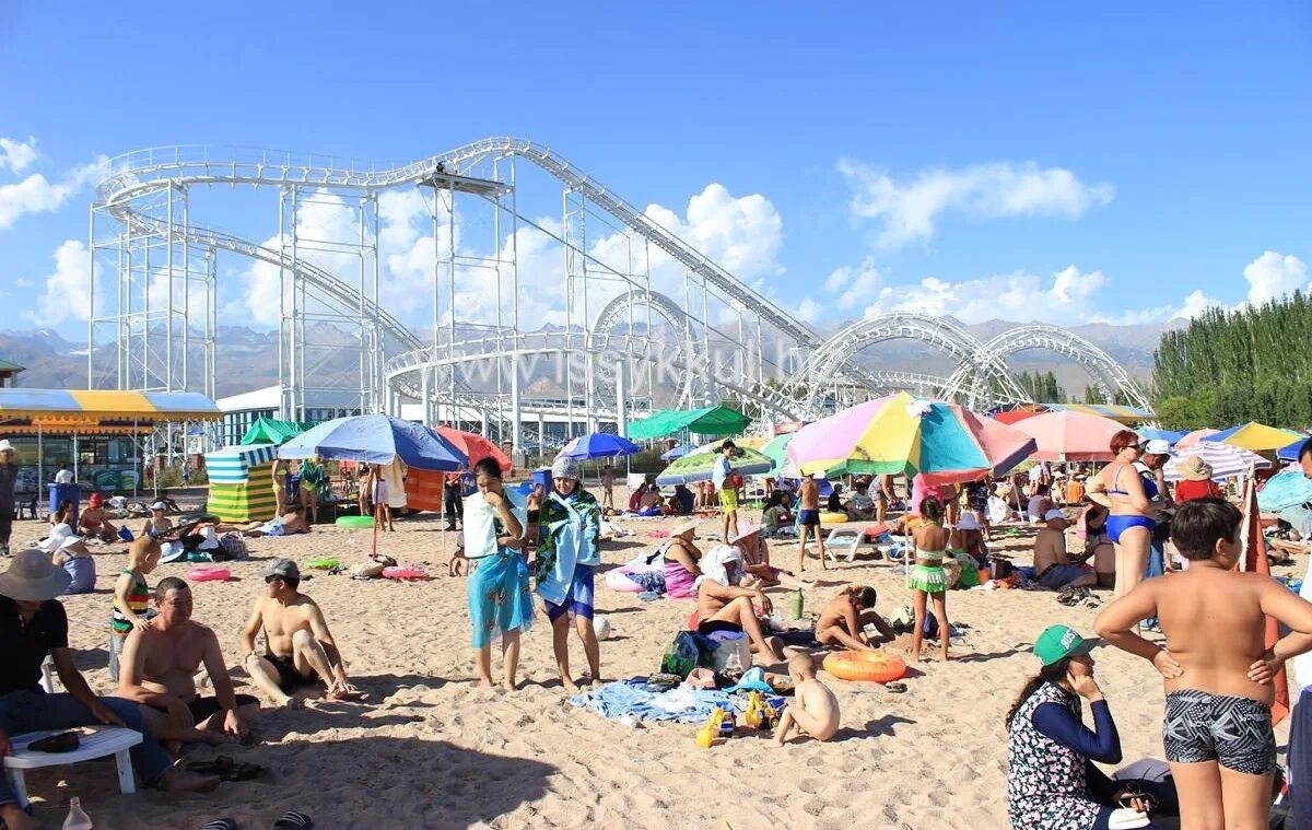 Золотые пески бостери. Бостери иссык куль золотые пески. пляж бостери иссык куль. пляж золотые пески бостери. чолпон ата золотые пески.