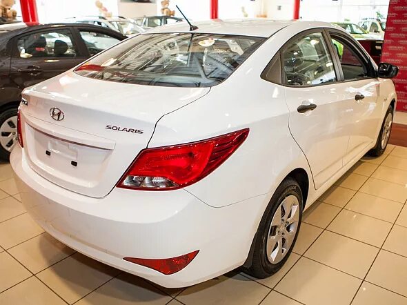 Купить солярис 2016г. Hyundai Solaris 2016. Хендай Солярис 2016. Хендай Солярис 2016 года белый. Хендай Солярис 2016 1.4 механика.