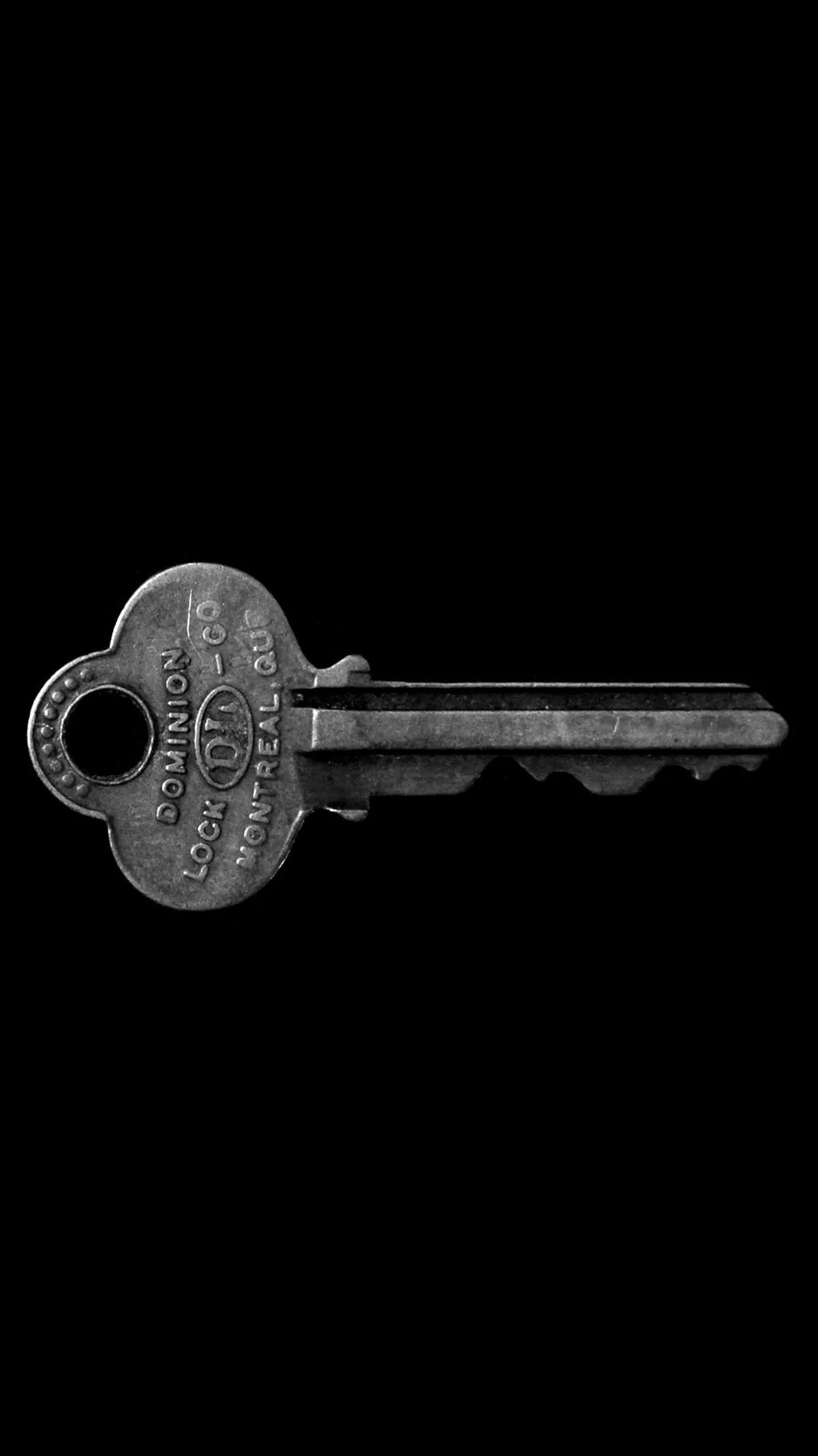 Dark key. Ключ Минимализм. Темный ключ. Ключ на заставку телефона. Изображение ключа на заставку телефона.