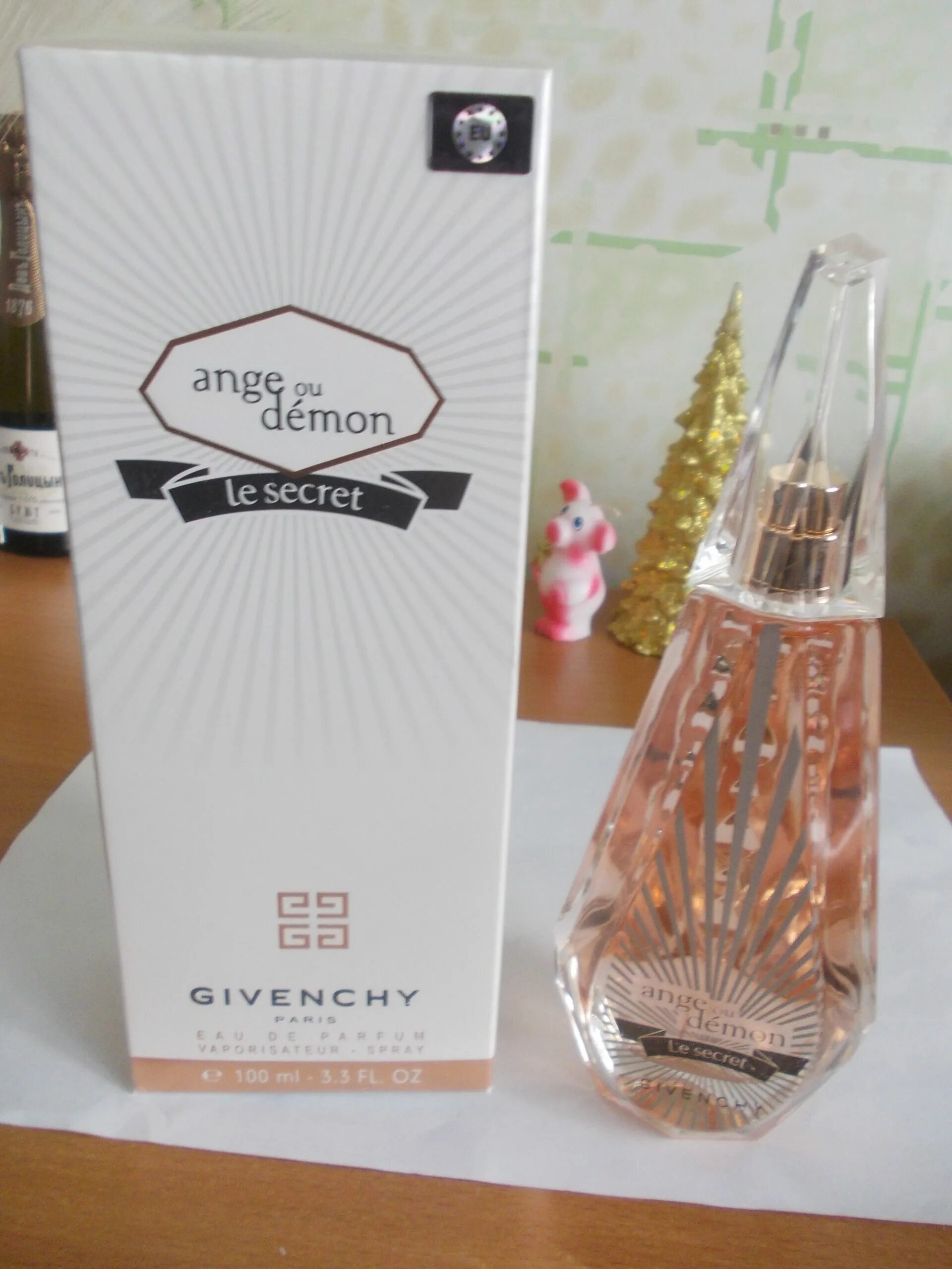 Ange demon le secret купить. Givenchy ange ou Demon le Secret 100 ml. Givenchy ange ou Demon 100 мл. Ange ou Demon le Secret Givenchy 100мл. Ange ou Demon 2006 Givenchy.