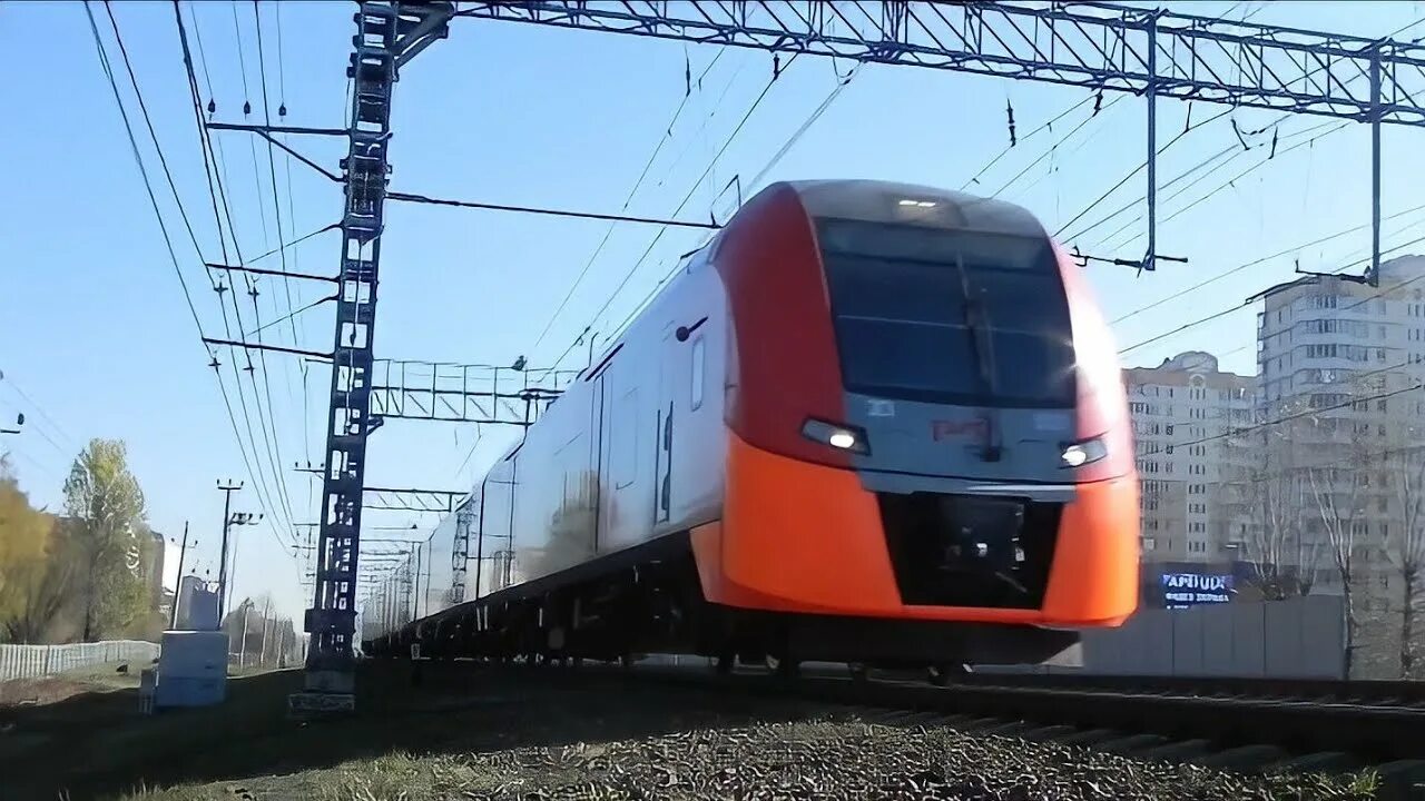 727г ласточка нижний новгород. Поезд ласточка нижний новгород. Ласточка иваново. Ласточка нижний новгород платформа. Ласточка нижний новгород платформа.
