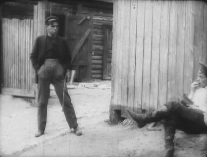 Давай устроим балаган ты леди я хулиган. Маяковский барышня и хулиган фильм. барышня м хулиган фильм 1918. 1970 год барышня и хулиган. барышня и хулиган у моря фотоприкол.
