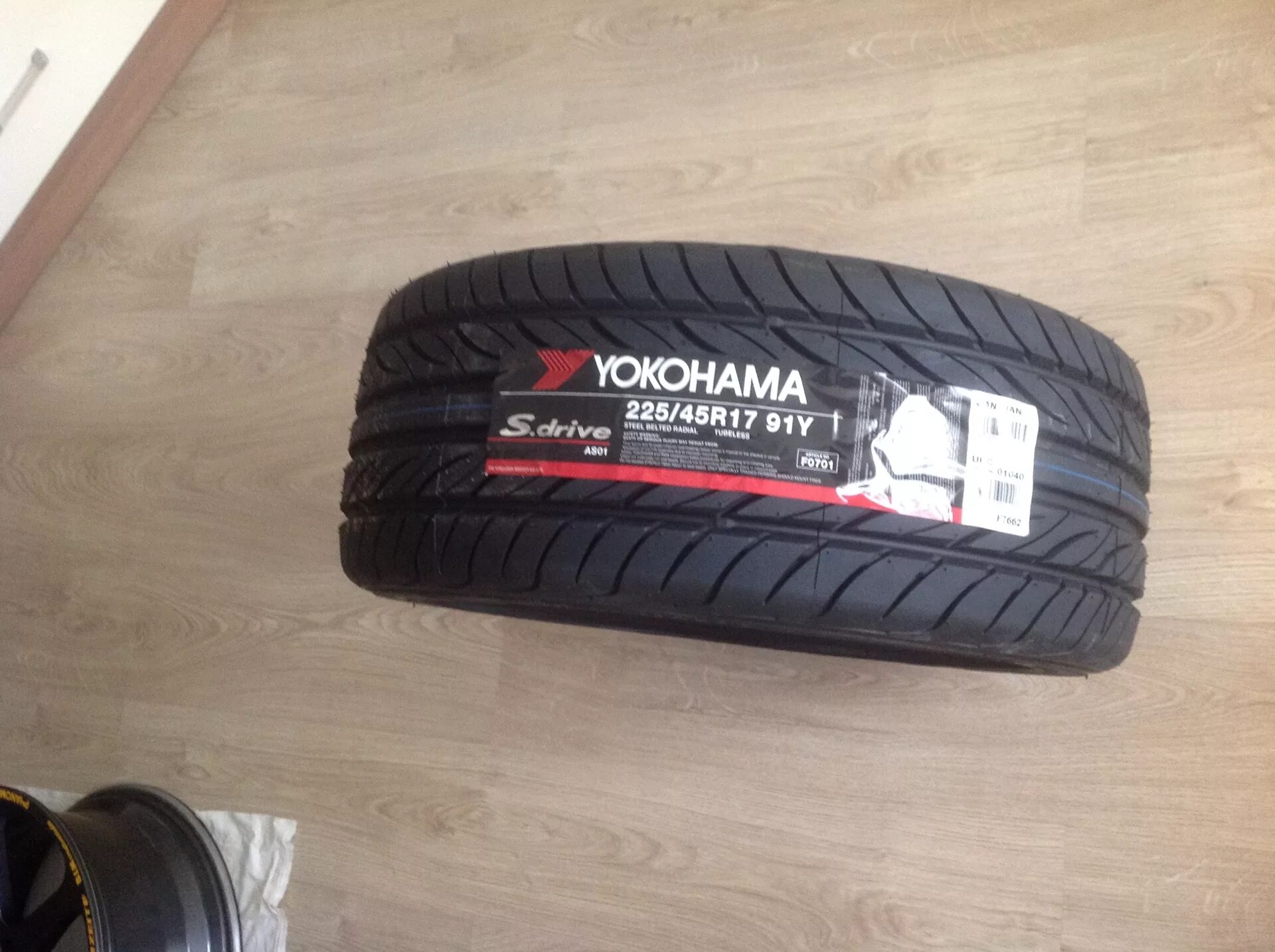 Йокогама r17 лето. Yokohama s Drive 225 45. Yokohama s-Drive (as01) 225/45 r17 91y. Yokohama s.Drive as01. Йокогама as01.