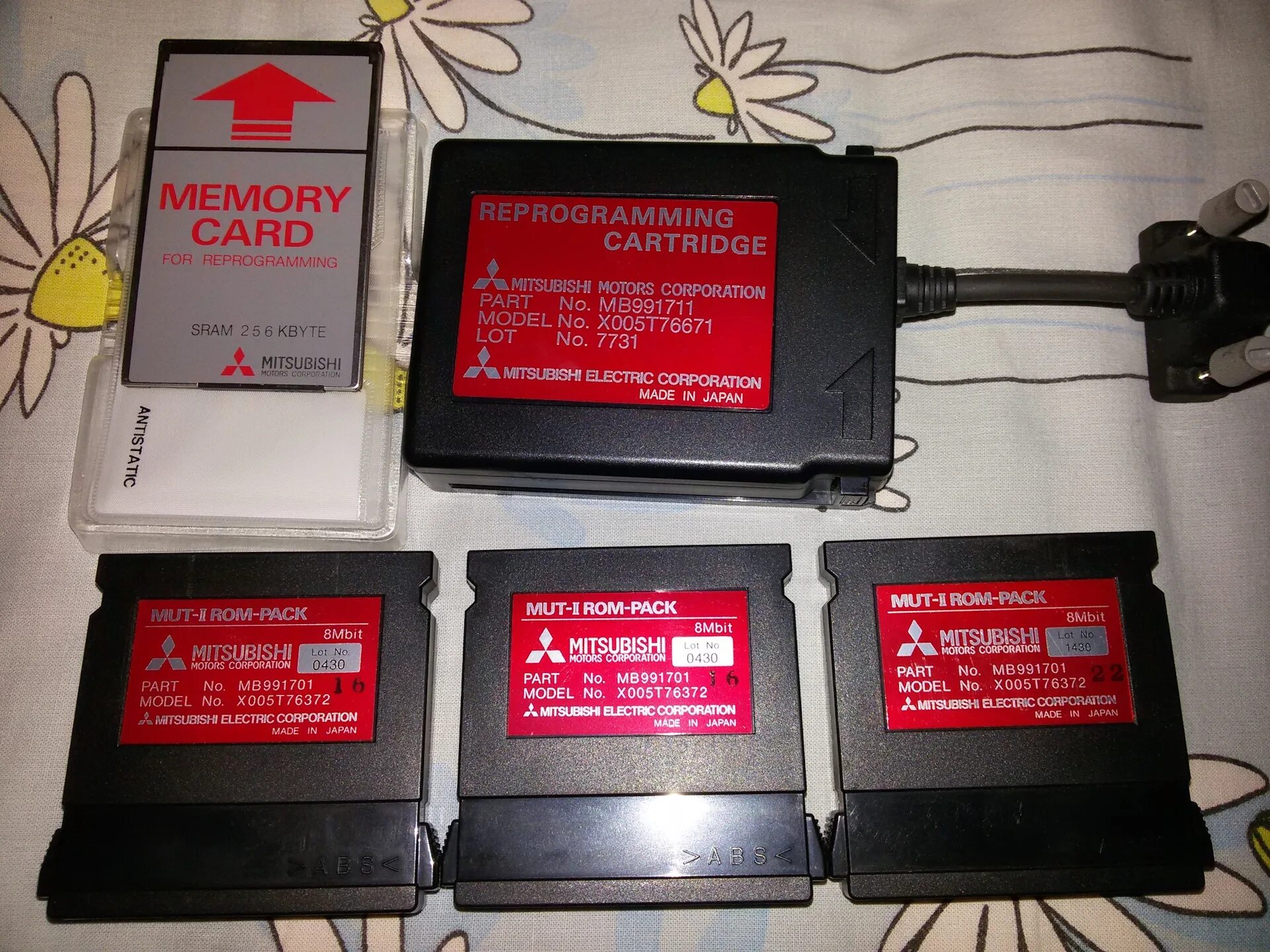 Сканер mitsubishi. Mut 2 Mitsubishi сканер. Mitsubishi medic Mut II 2 Diagnostic. Mut2. АТ-2plus серийный.