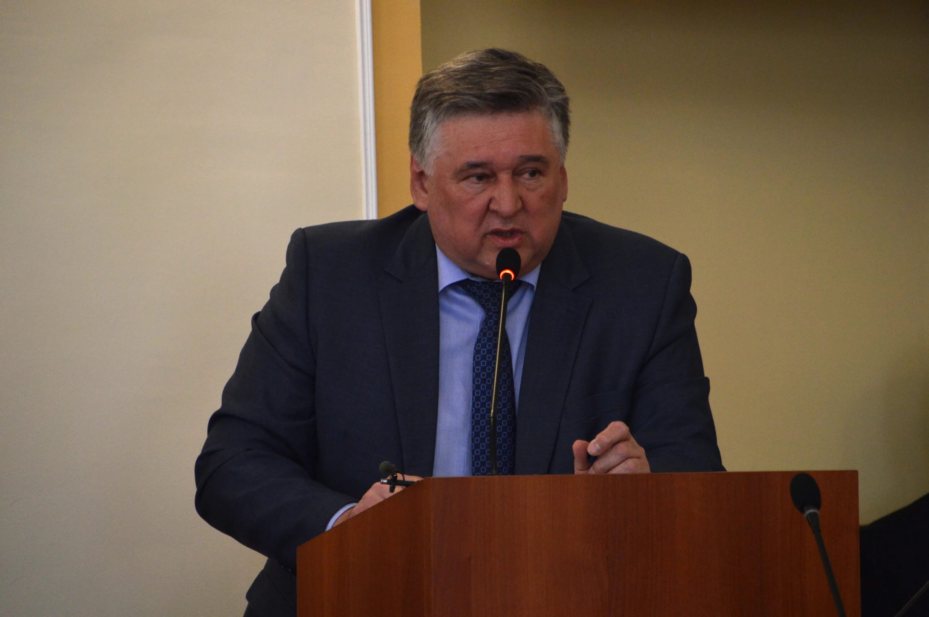 Огоньков тверь администрация. Огоньков мэр твери. Глава города твери огоньков алексей валентинович. Огоньков мэр твери. Огоньков мэр твери.