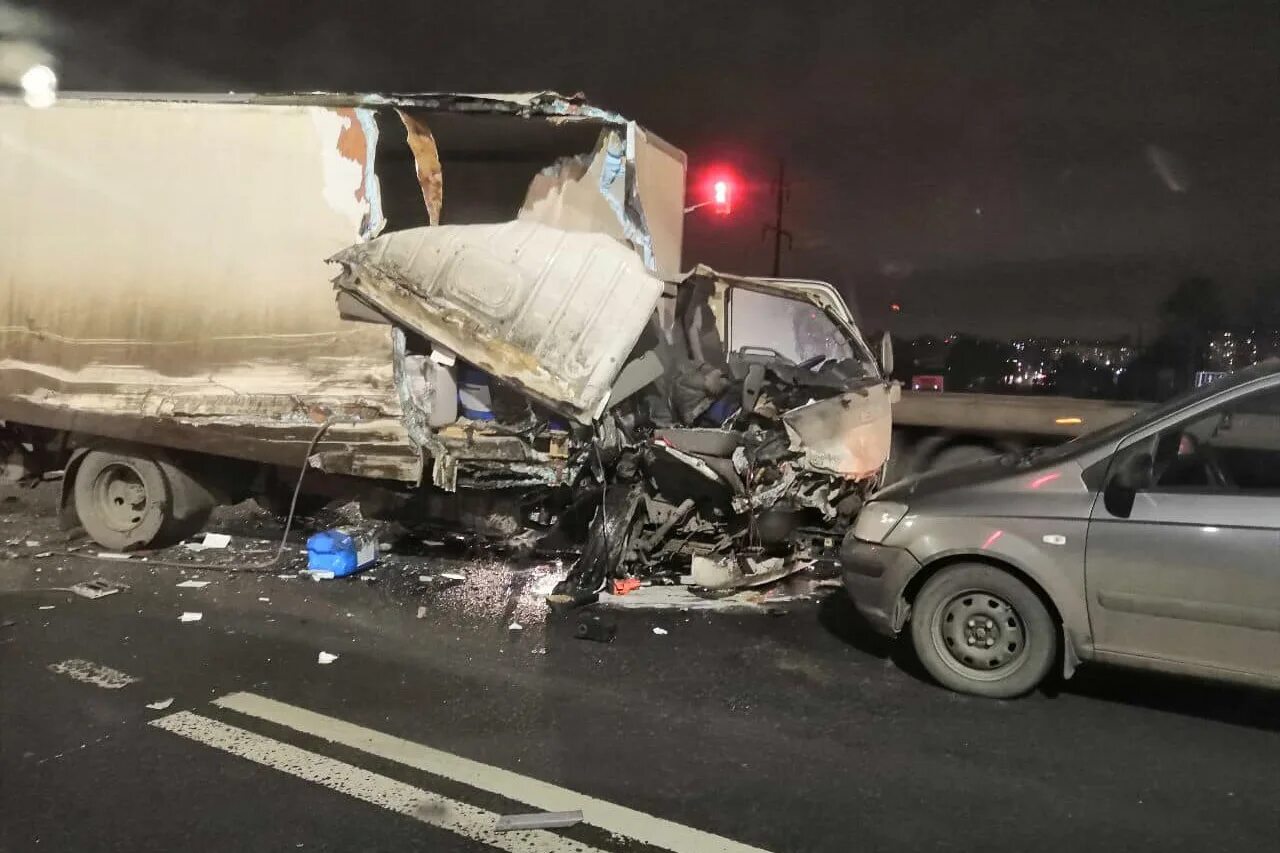 Аварии на дорогах ярославля сегодня. Авария на трассе м8 ярославская область сейчас. Авария на костромском шоссе вчера. Дтп м8 ярославская область 5 октября. 22.