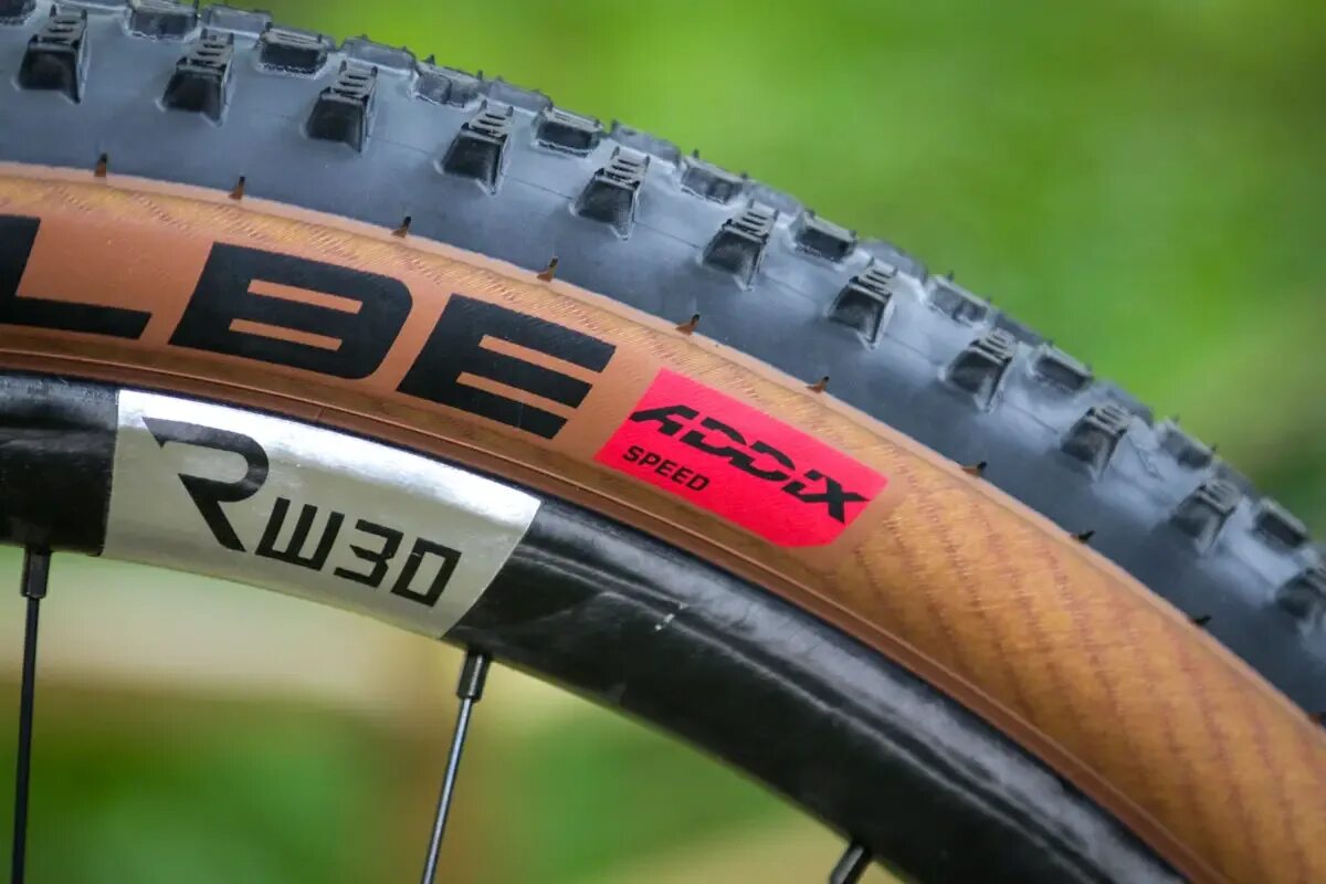 26 x 25 2x 7 13. Schwalbe Nobby nic 29x2.25. Schwalbe Racing Ralph 29 x 2.35. Schwalbe Racing Ralph 27.5 x 2.25. Schwalbe 29 x 2.25 Racing ray Racing Ralph.