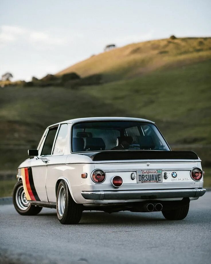 Modified 1974 BMW 2002 Looks Very Clean And Oh So Cool Carscoops