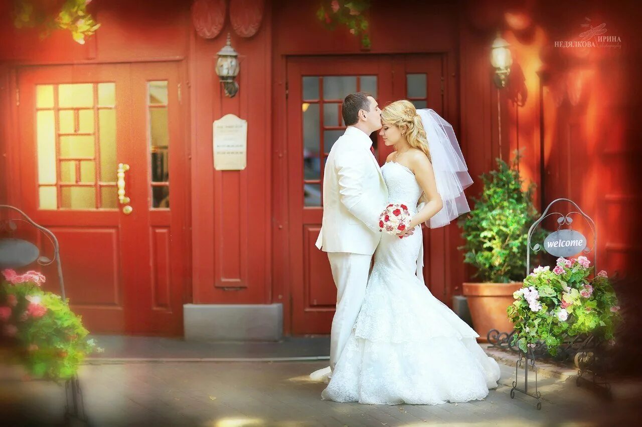 жених и невеста. скромная свадьба. свадьба владлен абдуллин. свинг свадьба. дом для свадьбы.