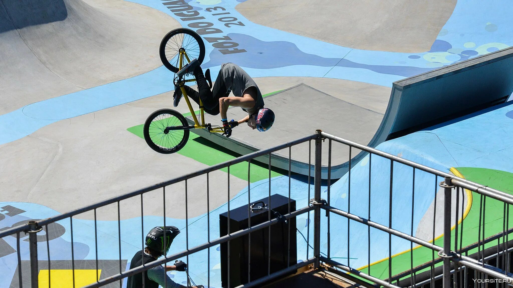 Гринды бмх. Трюк бмх парк. бмх фристайл стрит. богатые сабы bmx парк. bmx парк на белышева.