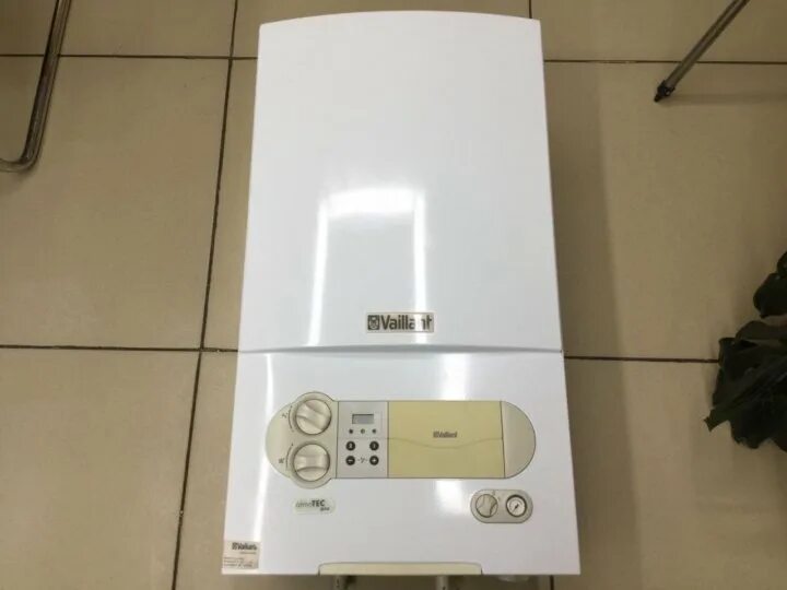 Атмо тек про 240 3 3. Vaillant atmotec pro 240/3-3. котел vaillant atmotec pro. vaillant atmotec pro vuw int 240/3-3. газовый котёл вайлант 240/2-3.