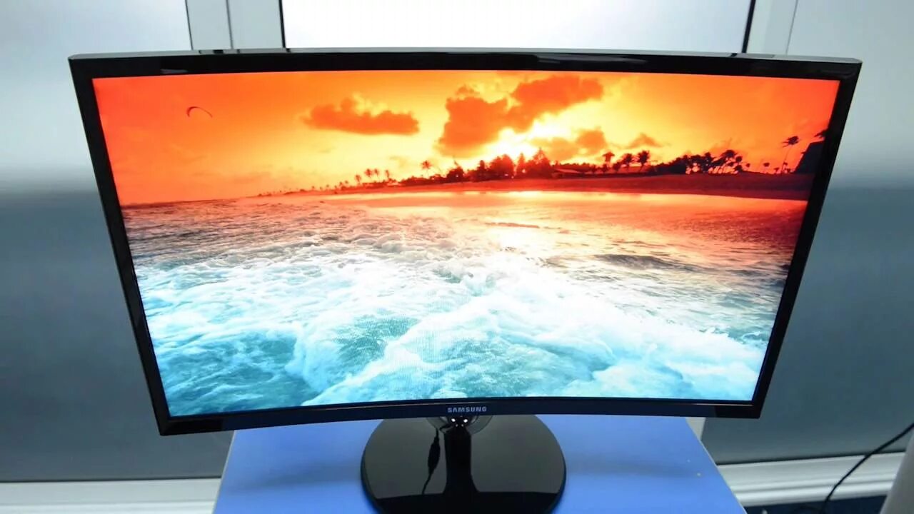 Диагональ экрана 23. Монитор Samsung c24f390. Монитор Samsung 24" c24f390fhi. Samsung 27" Curved c27f390fhi. Монитор Samsung Curved 27.