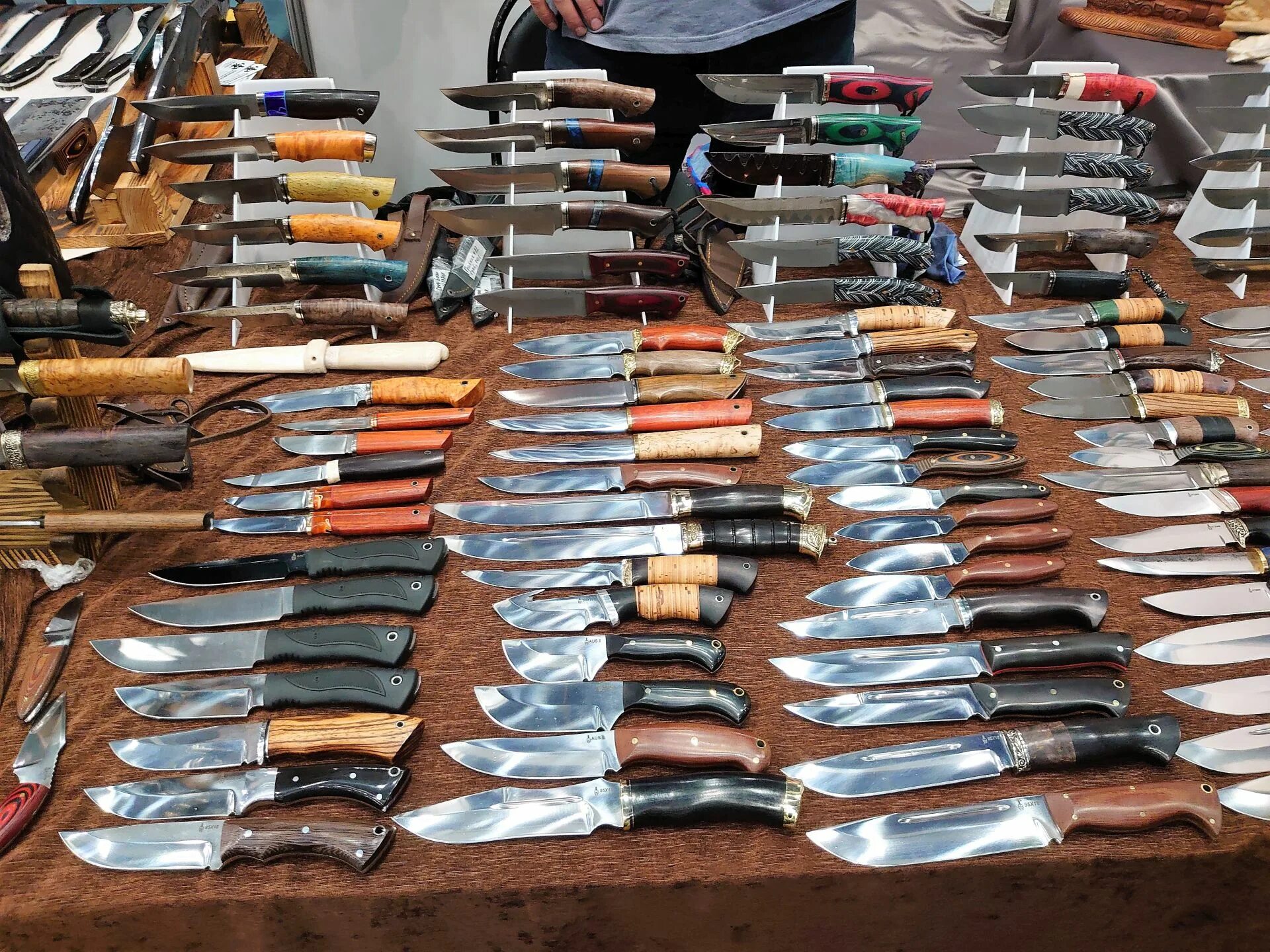 Выставка ножей. Выставка ножей и топоров. Выставка клинкового оружия в Москве. Выставка ножей 2024.
