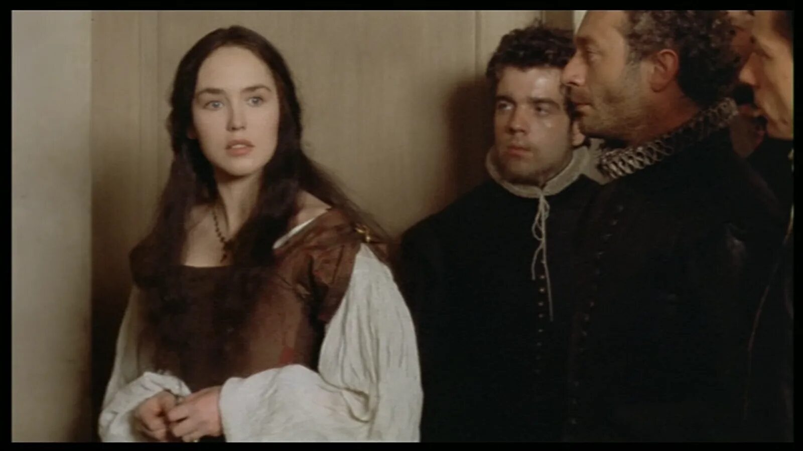 Сотрудничество в романе три мушкетера. Королева марго сериал 1996. Королева марго иллюстрации. Екатерина вилкова в роли миледи. Дюма королева марго иллюстрации.