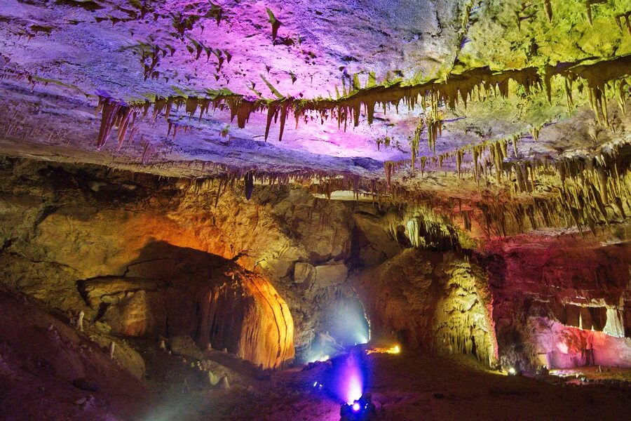 Пещера Кумистави Грузия. Кутаиси пещера Прометея. Пещера Прометея (Кумистави). Пещера Сатаплия Грузия. Пещера прометея грузия