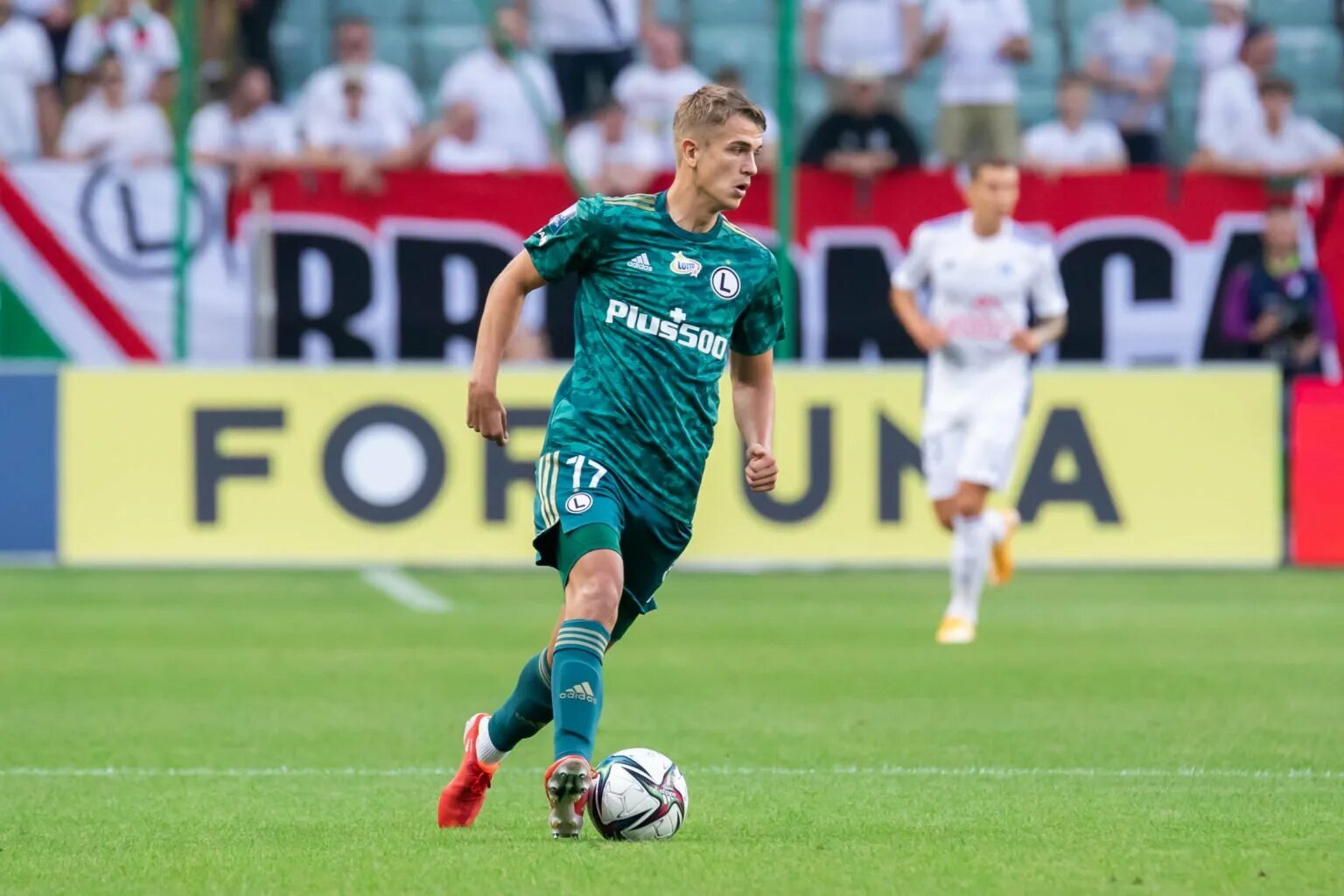 Легия варшава прогноз. Legia фк. Варшава футбол. Legia фк. Emreli.