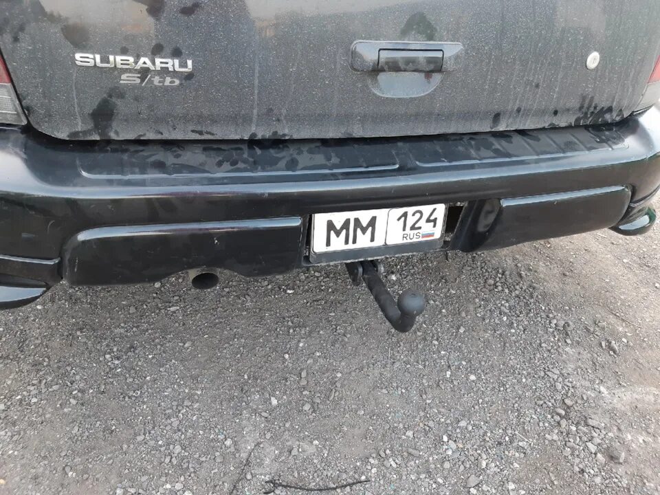 Установка фаркопа субару. Фаркоп forester sg5. Forester sh фаркоп. Установка фаркопа субару. Фаркоп субару импреза 2010г.