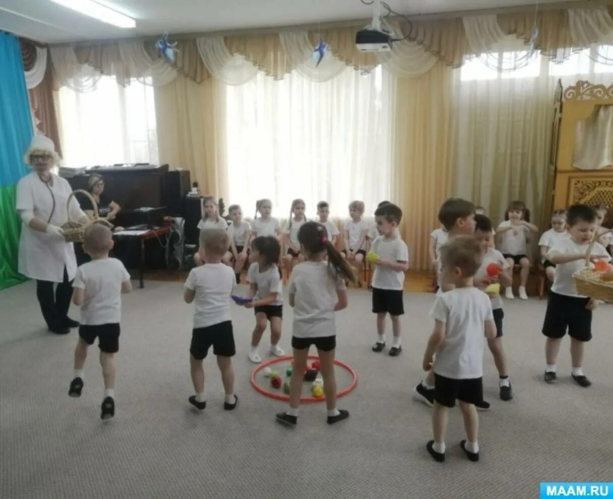 Спортивное развлечение в средней группе день здоровья. Физкультура в детском саду младшая группа. Фотоотчёт в младшей группе день здоровья. Дукень здоровья 1 младшая группа..